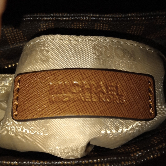 NWT Michael Kors Hamilton brown signature Traveler Messenger Bag - Picture 11 of 12